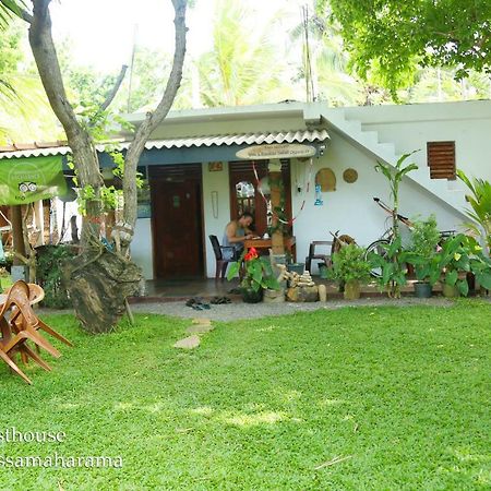Yaye Guest House Tissamaharama Extérieur photo