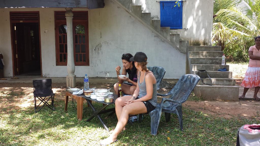 Yaye Guest House Tissamaharama Extérieur photo
